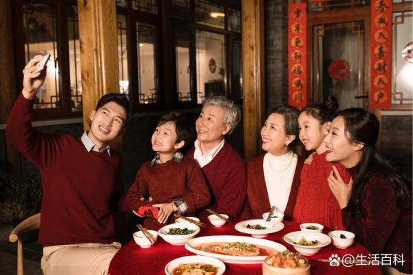 春节：团圆聚首，感受春节习俗的温暖