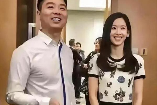 奶茶妹妹的八字命理暗藏玄机，揭秘她为何能逆袭成名