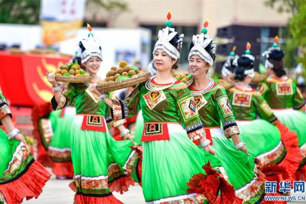苗族跳花节：欢庆丰收，体验独特习俗