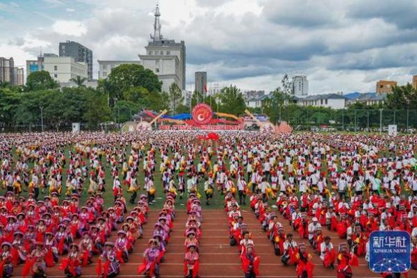 彝族跳月节：舞动传统，领略彝族习俗